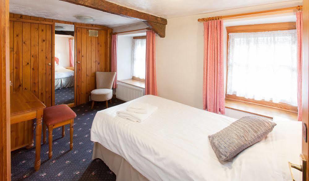 The Dalesman Country Inn เซดเบอห์ ภายนอก รูปภาพ